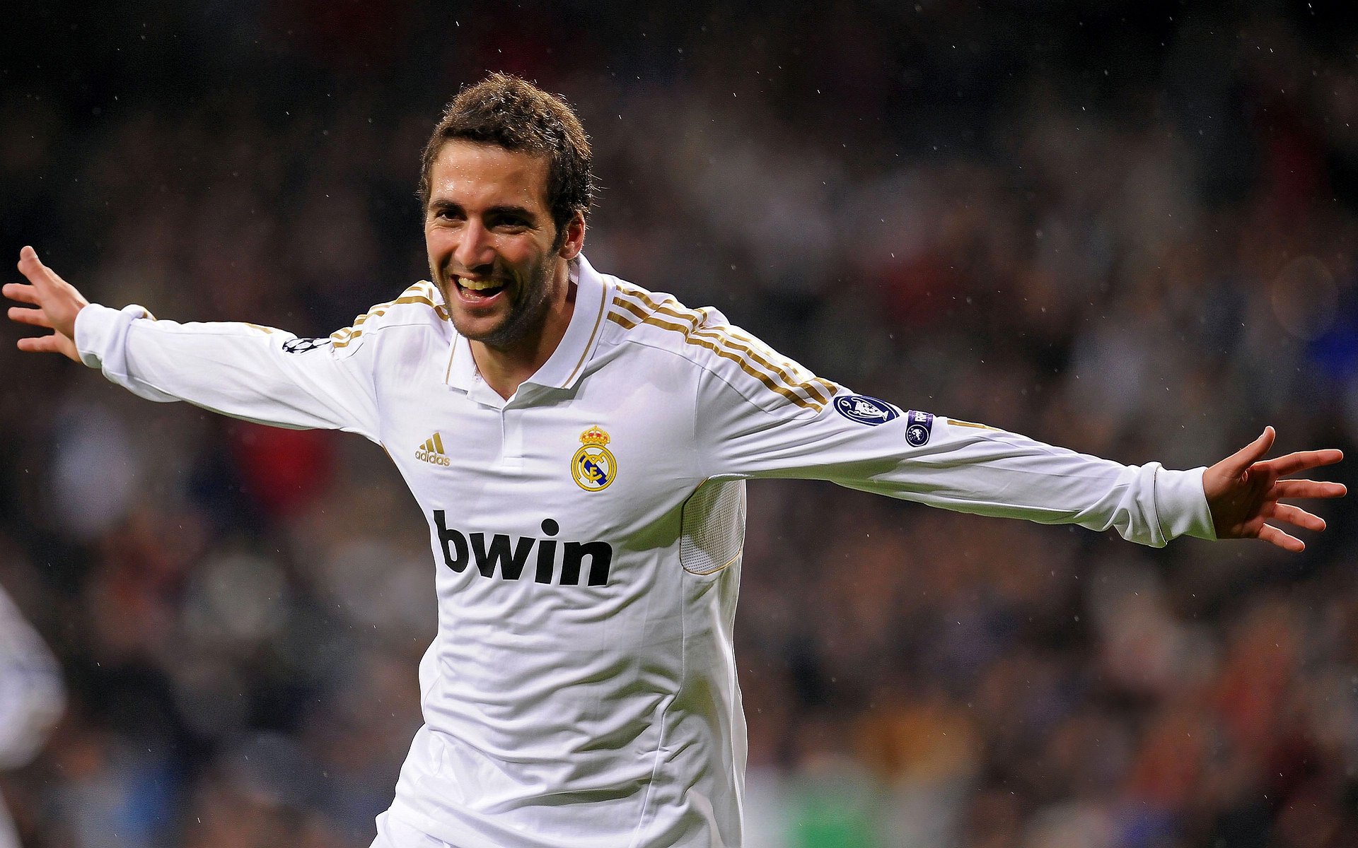 九游官网下载电脑版-街道清洁成阿尔及利亚最大群众环保运动之一，阿尔及利亚治安社会稳定吗